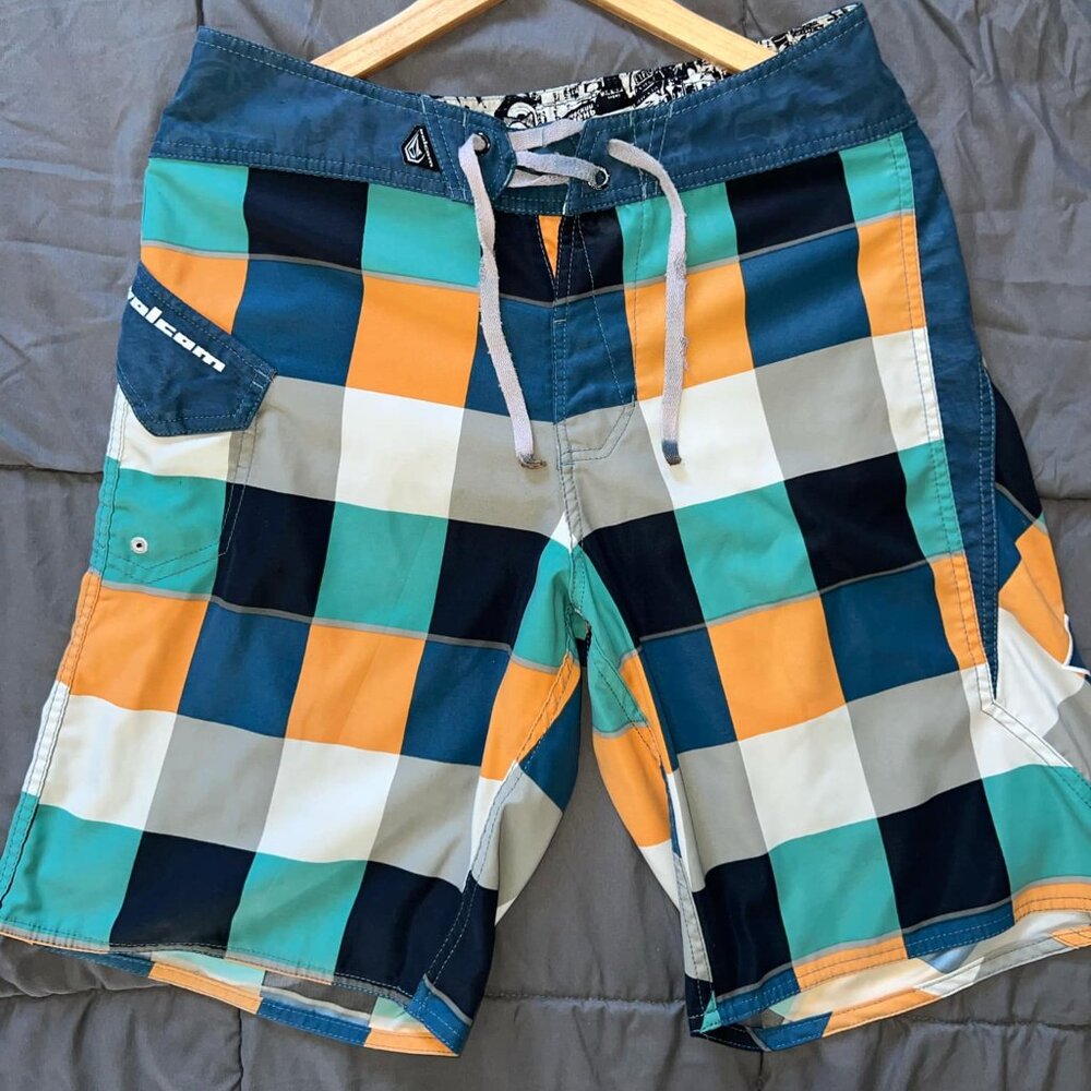 Volcom Men's Colorful Checkered Pattern 18" Swim Trunks